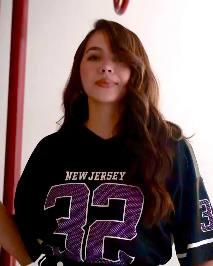 Julia Montes - julia-montes-sexy-27.webp